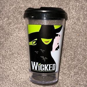 New Lika Cup from “Wicked”!